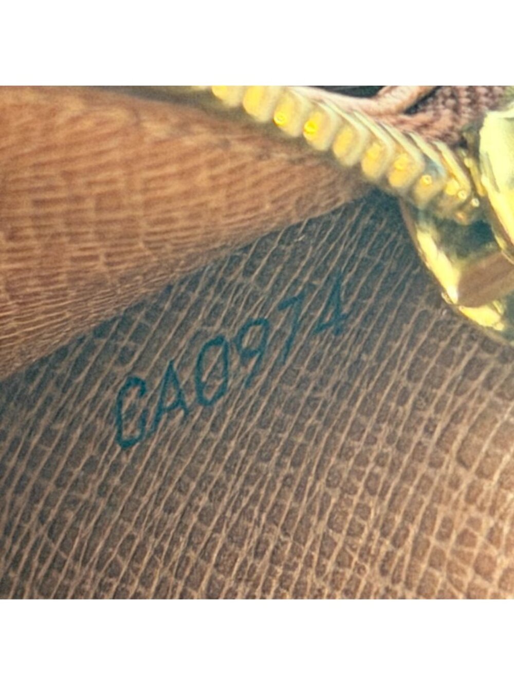 Louis Vuitton Monogram Portefeuille Sarah Wallet - Picture 12 of 15